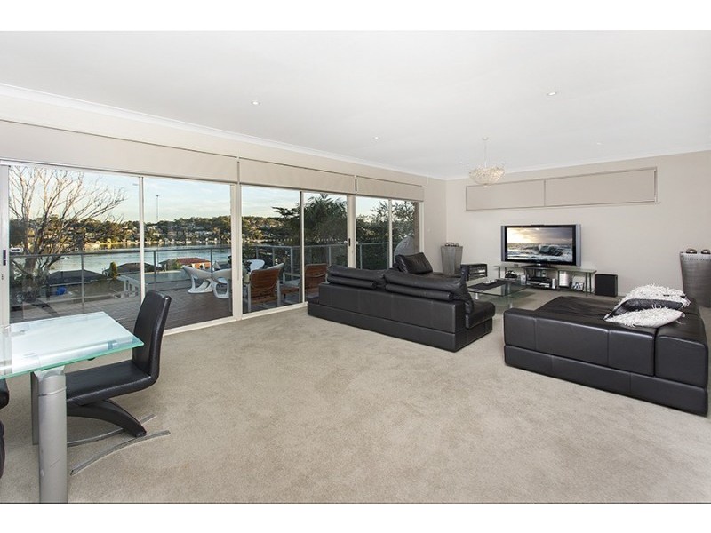 122 Queens Road, Connells Point NSW 2221