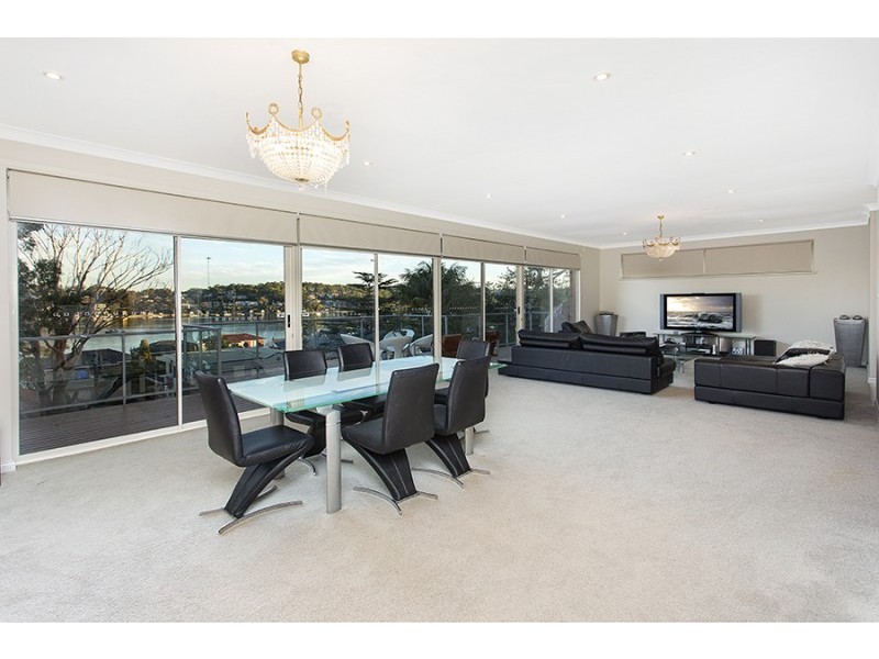 122 Queens Road, Connells Point NSW 2221