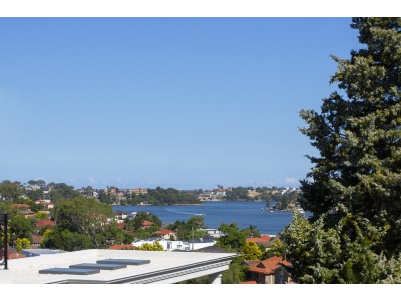 28 Queens Road, Connells Point NSW 2221