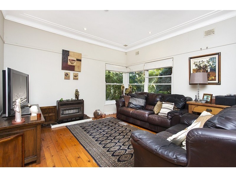 2 Riversdale Avenue, Connells Point NSW 2221