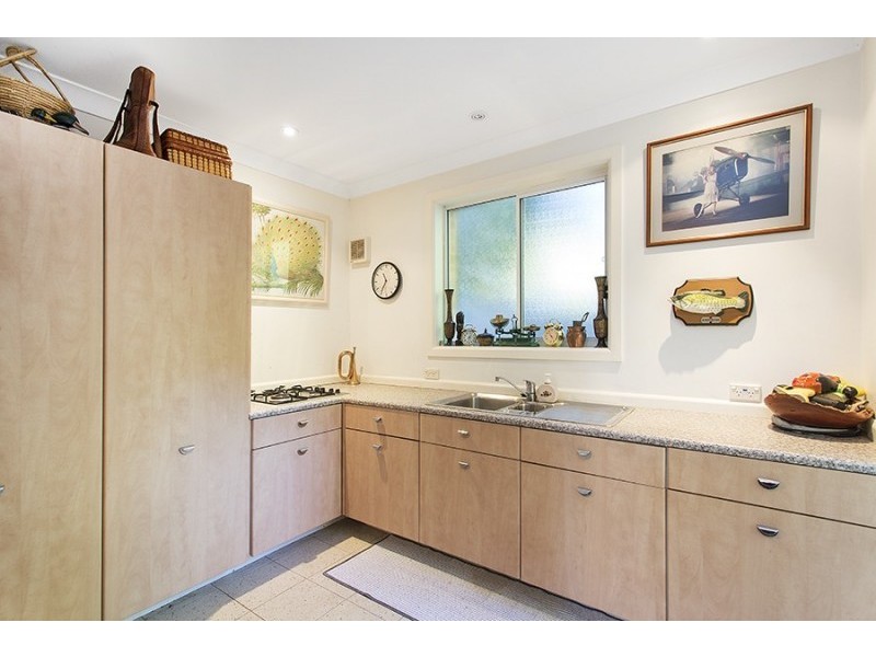 2 Riversdale Avenue, Connells Point NSW 2221