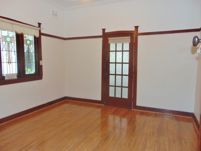 27 Jersey Avenue, Mortdale NSW 2223