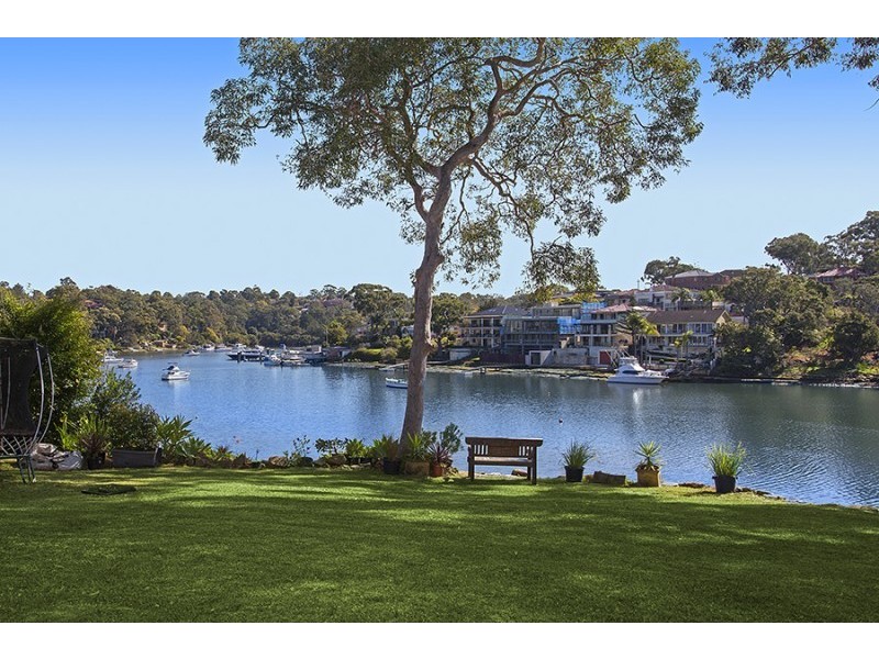 239 Connells Point Road, Connells Point NSW 2221