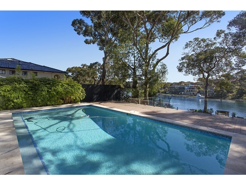 239 Connells Point Road, Connells Point NSW 2221