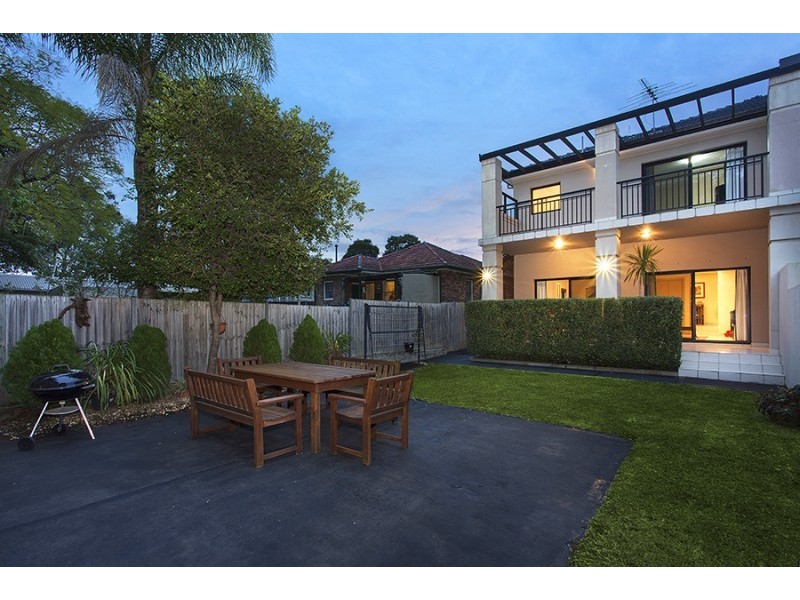 37 Earls Avenue, Riverwood NSW 2210