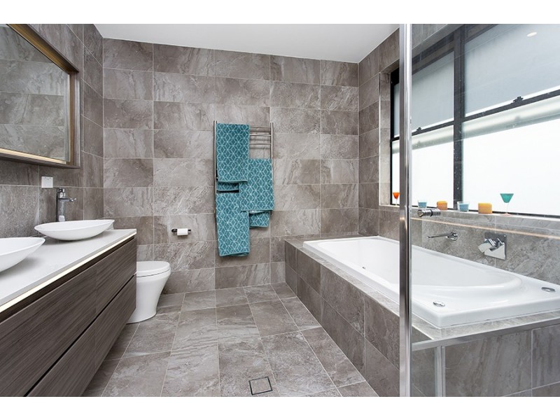 6 Tonitto Avenue, Peakhurst NSW 2210