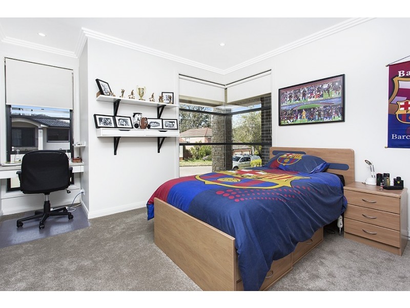 6 Tonitto Avenue, Peakhurst NSW 2210