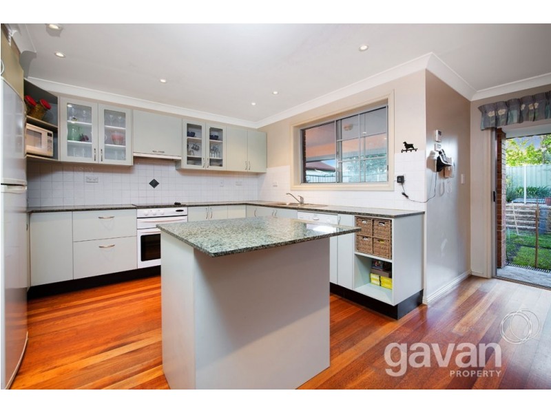 10 Barwon Road, Mortdale NSW 2223