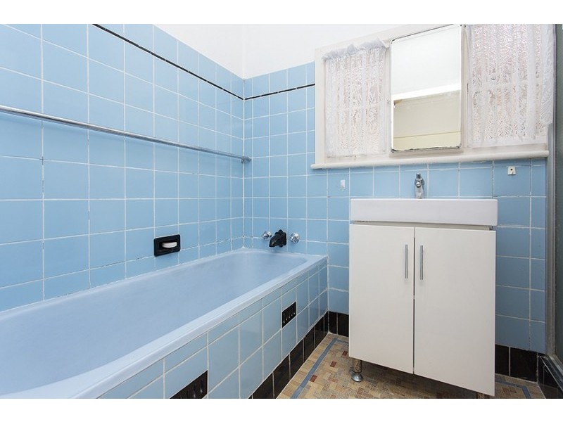 33 Bailey Parade, Peakhurst NSW 2210