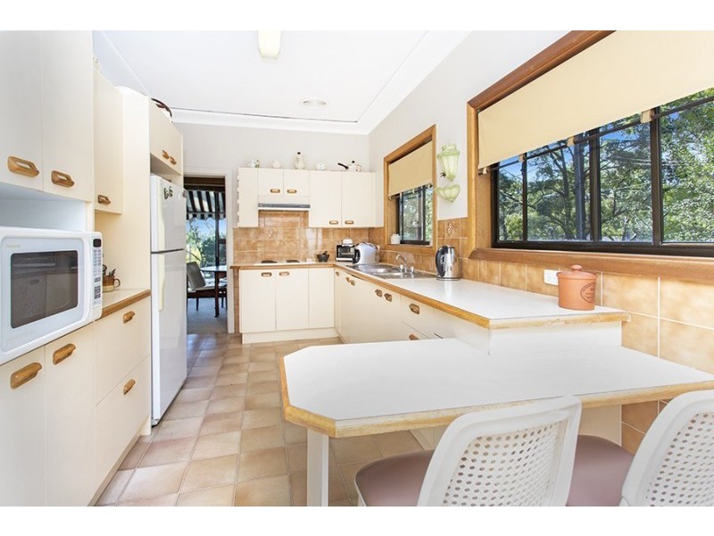 72 Ogilvy Street, Peakhurst NSW 2210