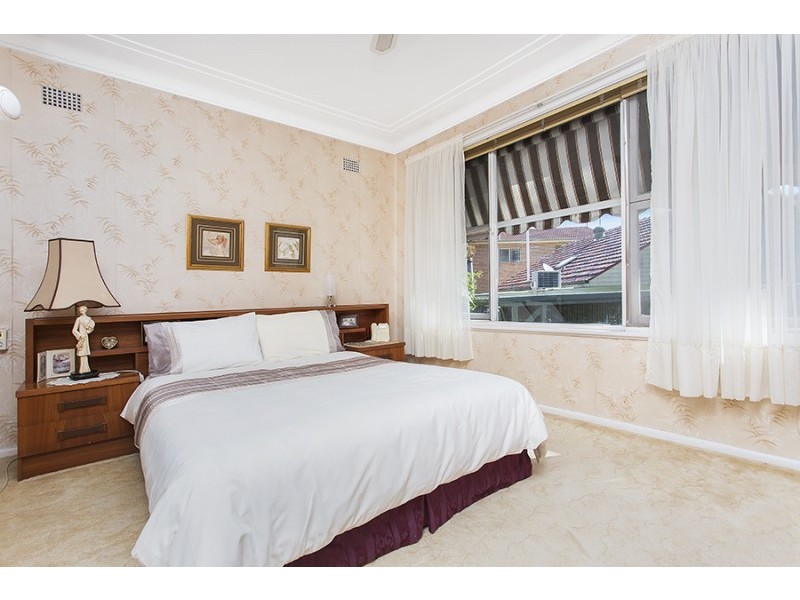 72 Ogilvy Street, Peakhurst NSW 2210