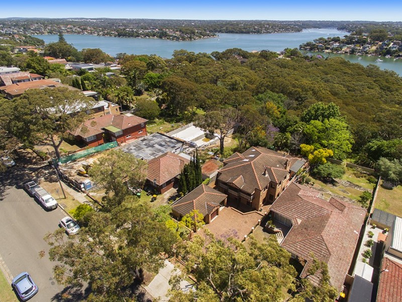 77 Stuart Street, Blakehurst NSW 2221