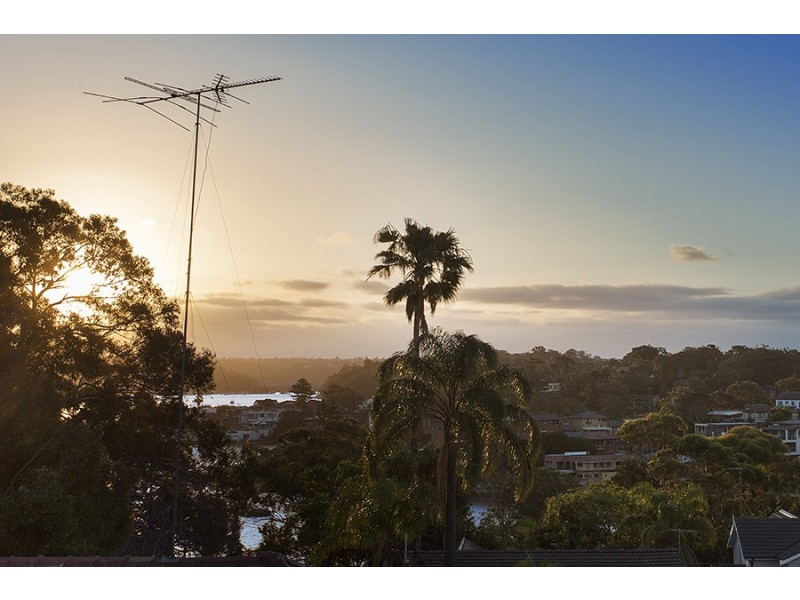 73 Riverview Avenue, Kyle Bay NSW 2221