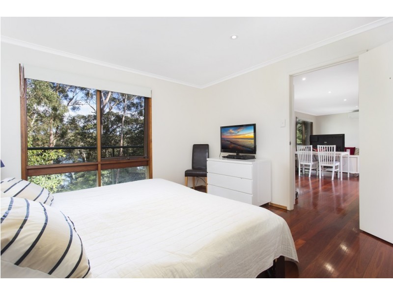 15 Banksia Place, Lugarno NSW 2210