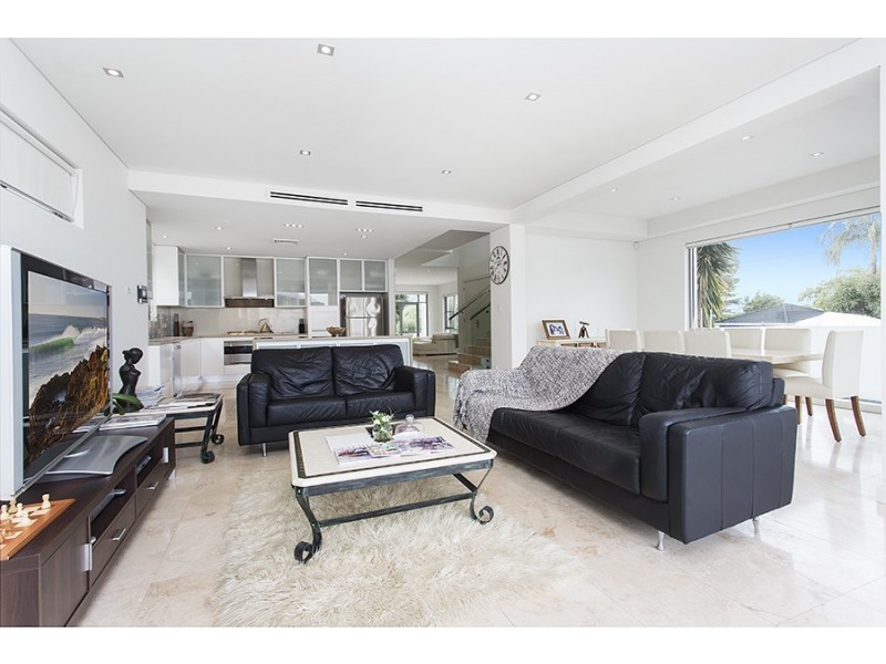 17 Riverview Avenue, Connells Point NSW 2221