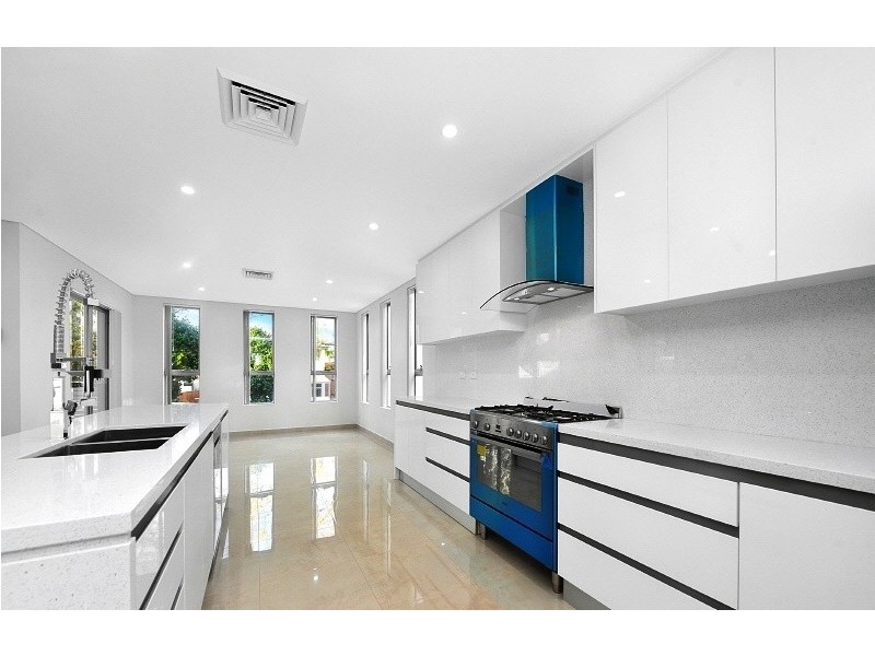 16 Emily Street, Hurstville NSW 2220