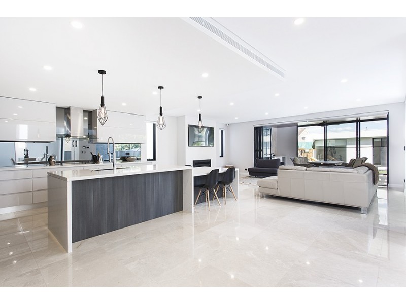 25 The Esplanade, South Hurstville NSW 2221