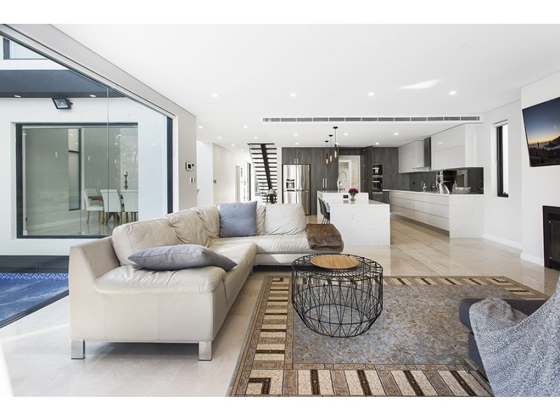 25 The Esplanade, South Hurstville NSW 2221