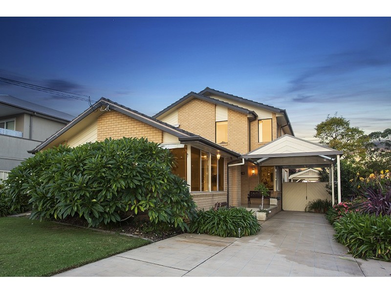 33 Rona Street, Peakhurst NSW 2210