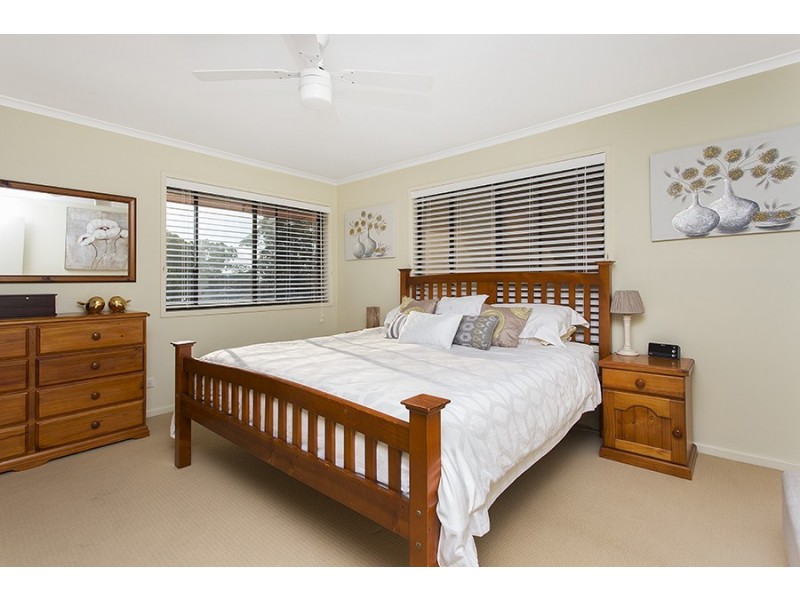 33 Rona Street, Peakhurst NSW 2210