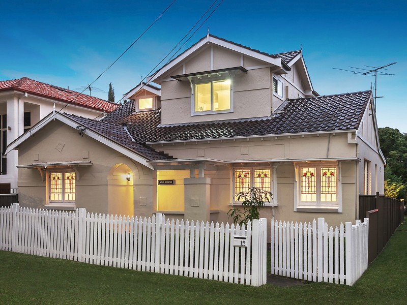 15 The Esplanade, South Hurstville NSW 2221