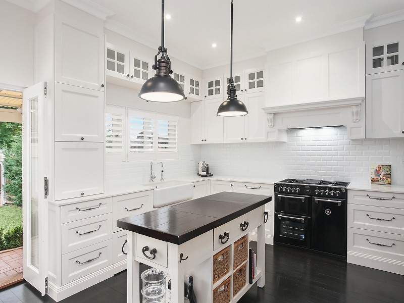 15 The Esplanade, South Hurstville NSW 2221