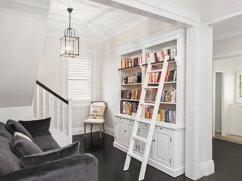 15 The Esplanade, South Hurstville NSW 2221