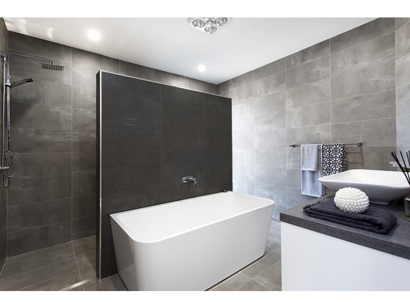 2 Loader Avenue, Beverly Hills NSW 2209