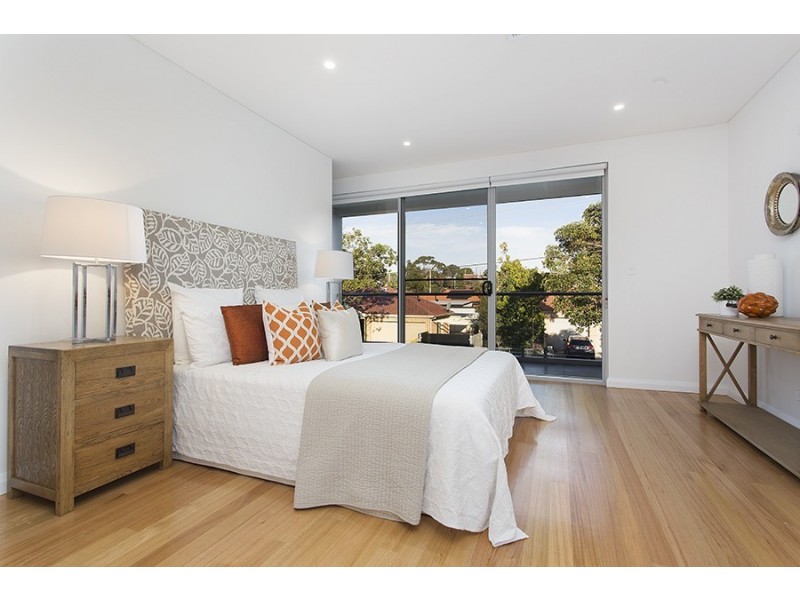 2 Loader Avenue, Beverly Hills NSW 2209