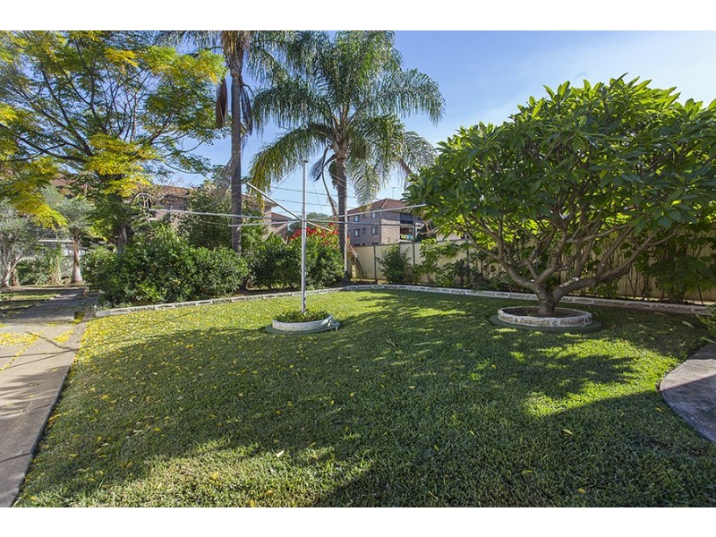 32 Meredith Street, Bankstown NSW 2200