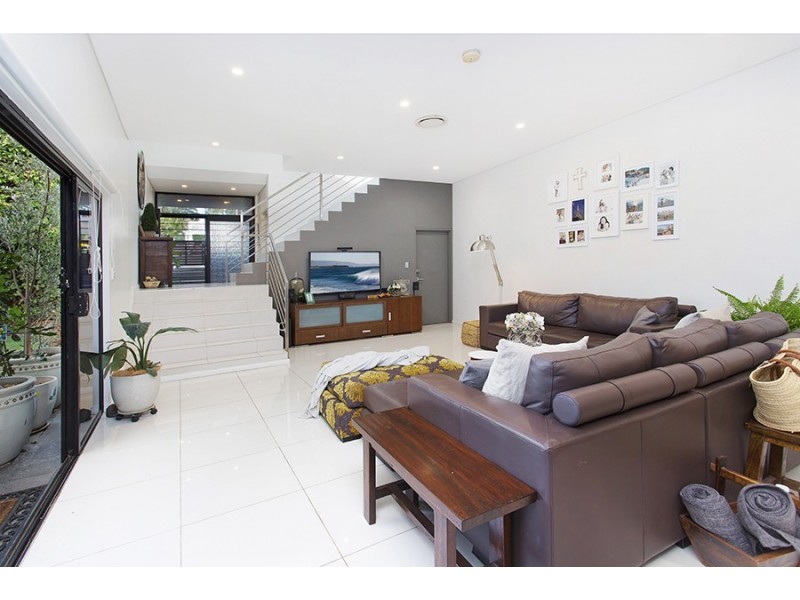 1/8 Collaroy Ave, Peakhurst NSW 2210