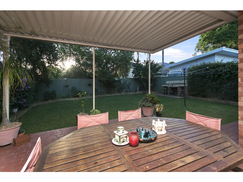 8 Barwon Road, Mortdale NSW 2223