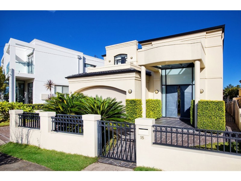 15 Riverview Ave, Connells Point NSW 2221