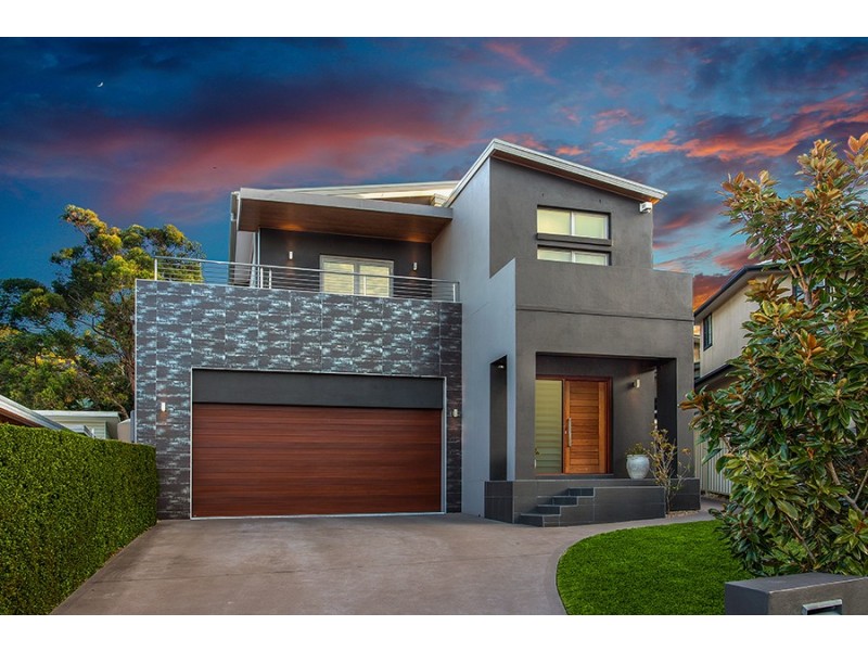 10 Riversdale Avenue, Connells Point NSW 2221