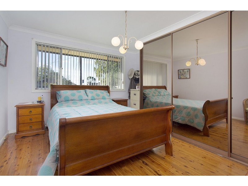 Lugarno NSW 2210