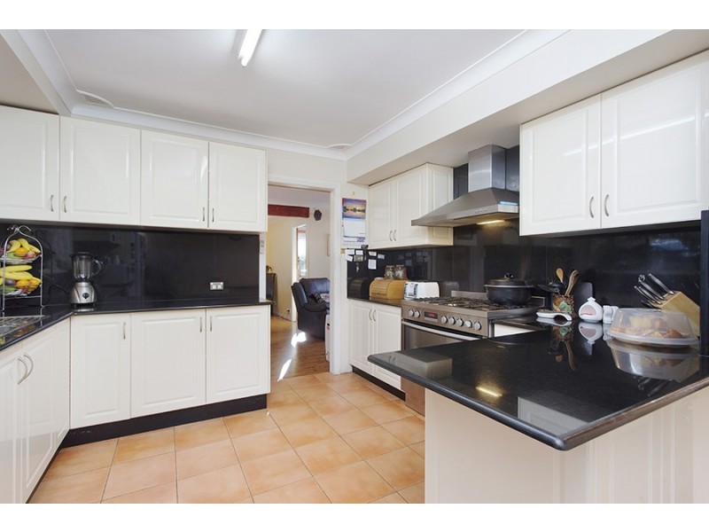 Lugarno NSW 2210