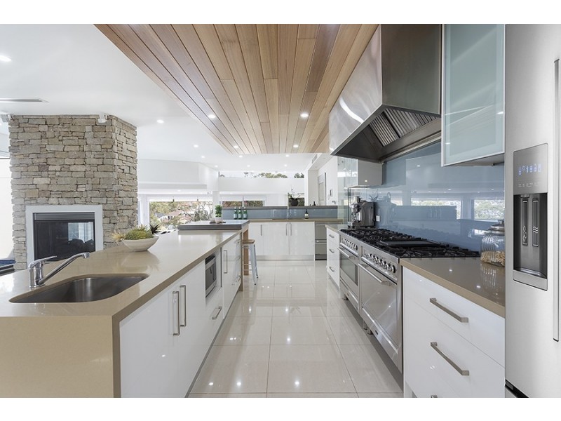 4 Waratah Street, Blakehurst NSW 2221