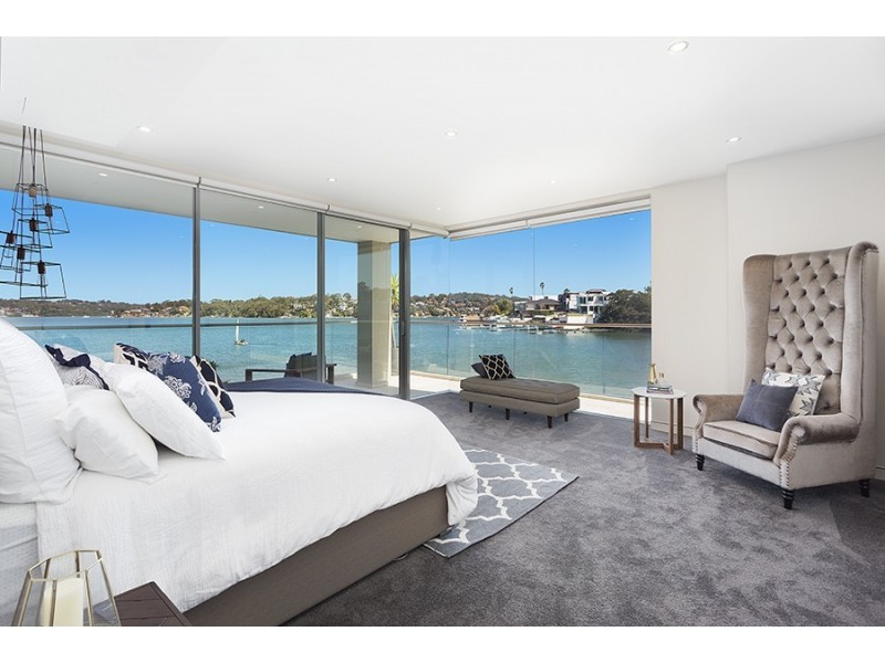 210 Terry Street, Connells Point NSW 2221