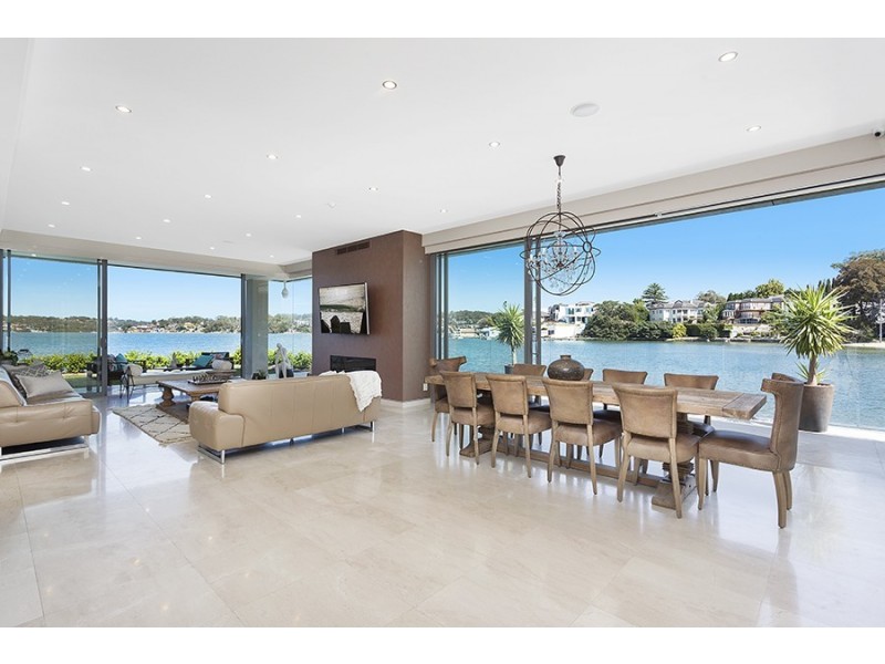 210 Terry Street, Connells Point NSW 2221