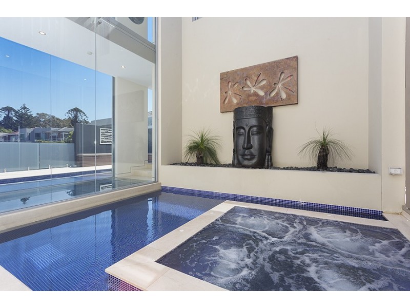 210 Terry Street, Connells Point NSW 2221