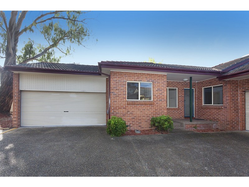 2/2A Faye Avenue, Blakehurst NSW 2221