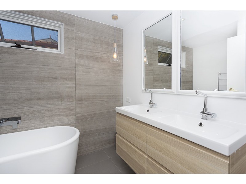 11 Alma St, Hurstville NSW 2220