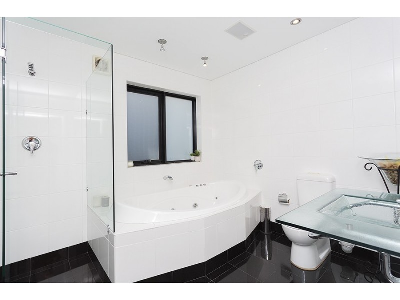 176a Lugarno Parade, Lugarno NSW 2210