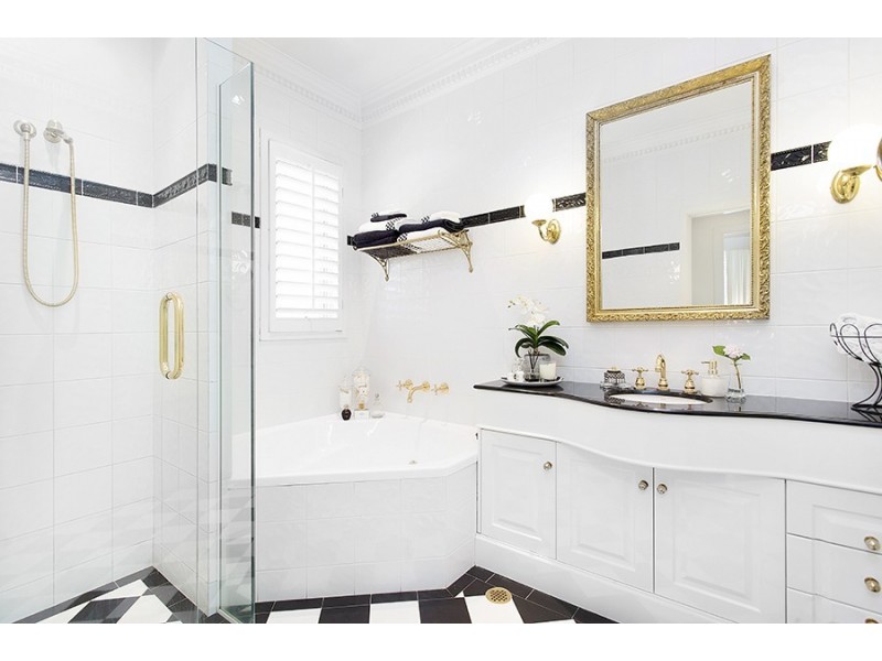 150 Kyle Parade, Kyle Bay NSW 2221