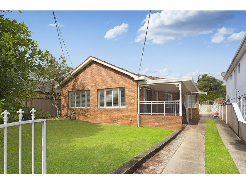 44 Penshurst Road, Roselands NSW 2196