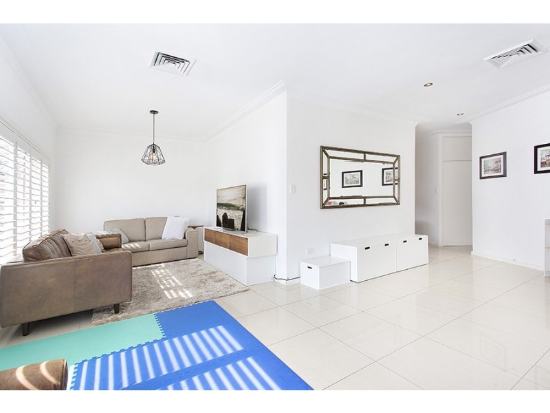 44 Penshurst Road, Roselands NSW 2196