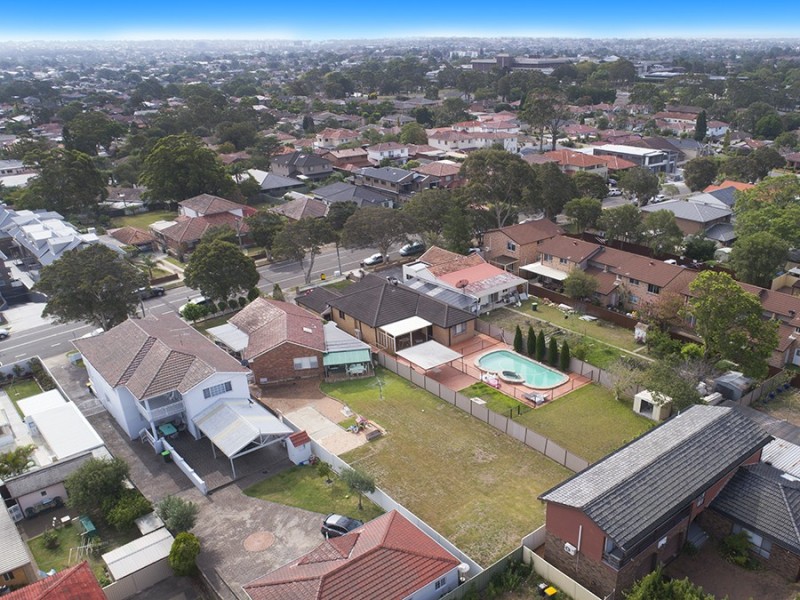 44 Penshurst Road, Roselands NSW 2196