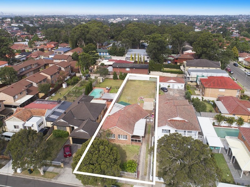 44 Penshurst Road, Roselands NSW 2196