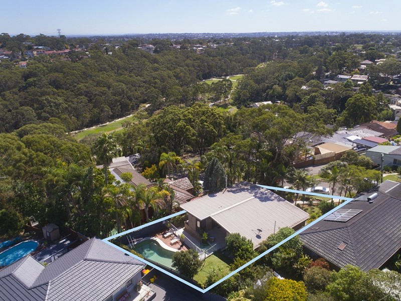 1 Robyn Street, Peakhurst Heights NSW 2210