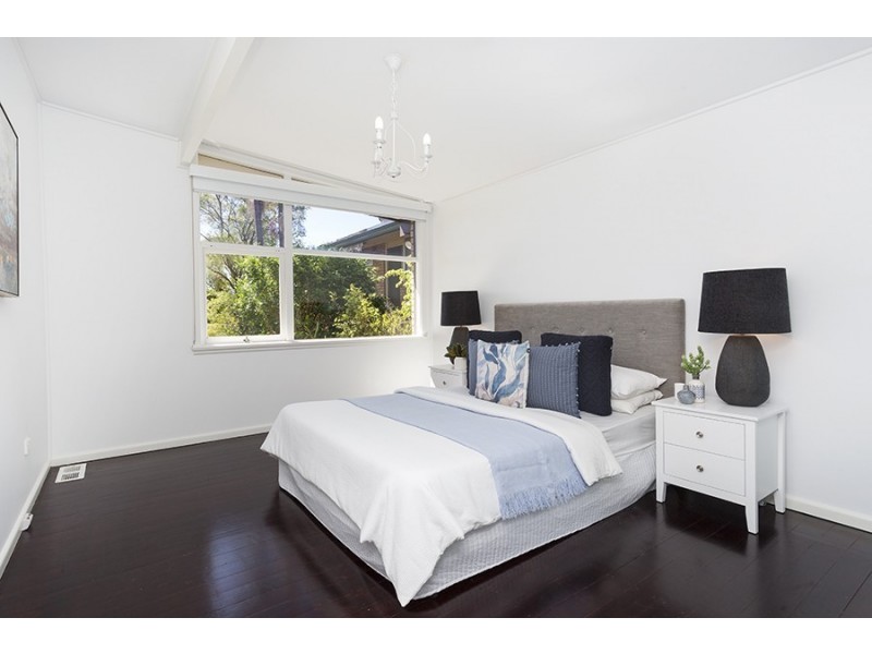 1 Robyn Street, Peakhurst Heights NSW 2210